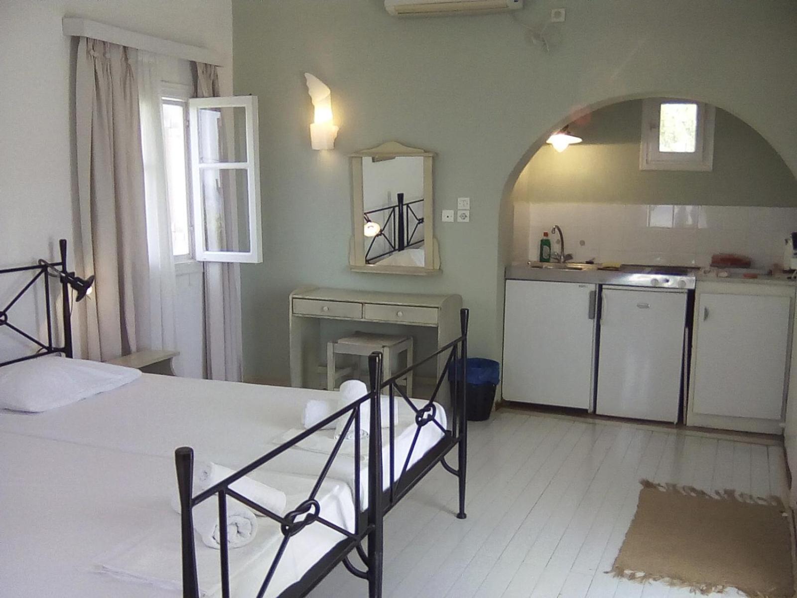 Spitia Vasili Aparthotel Kapsálion Екстериор снимка