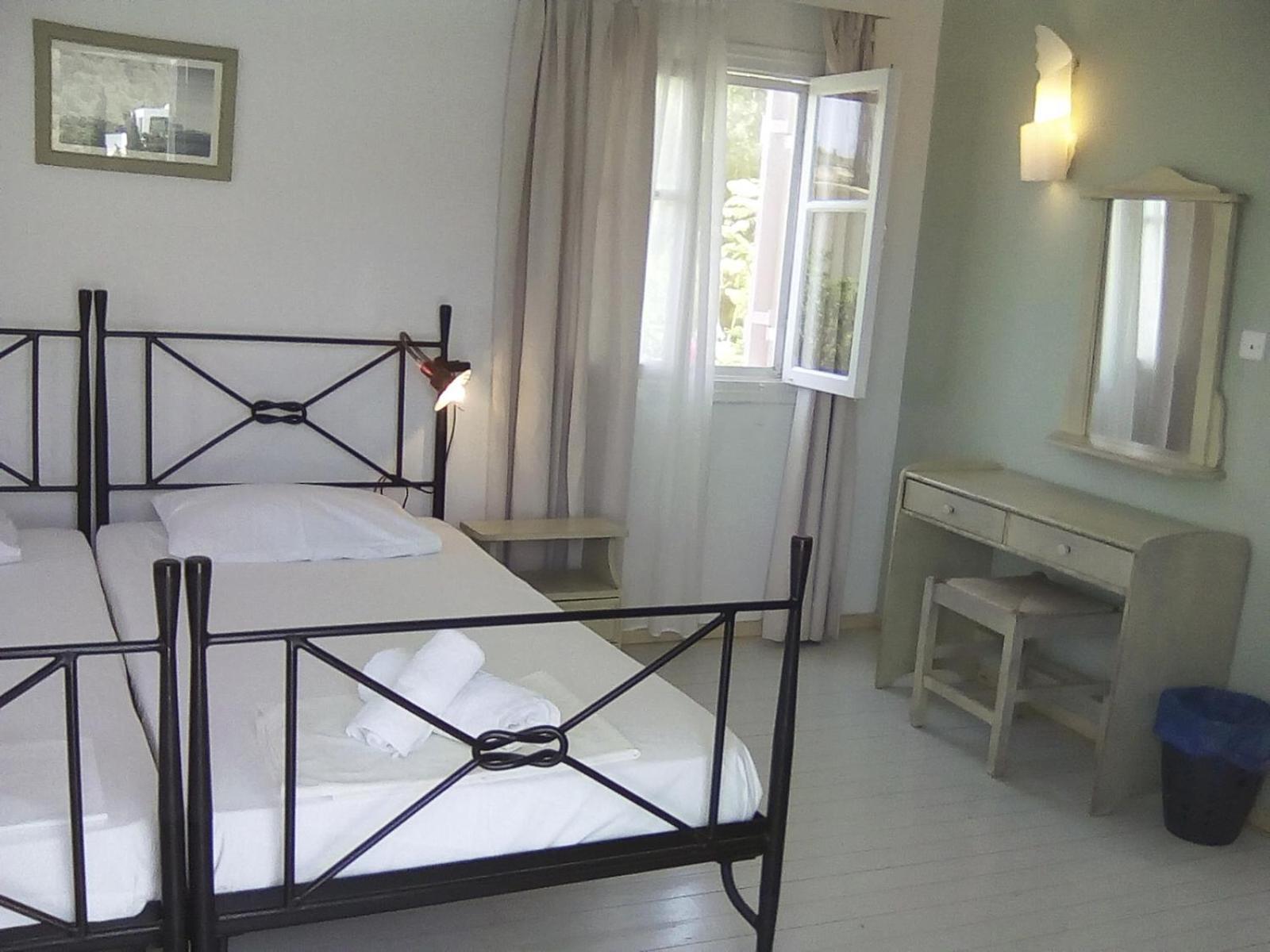 Spitia Vasili Aparthotel Kapsálion Екстериор снимка